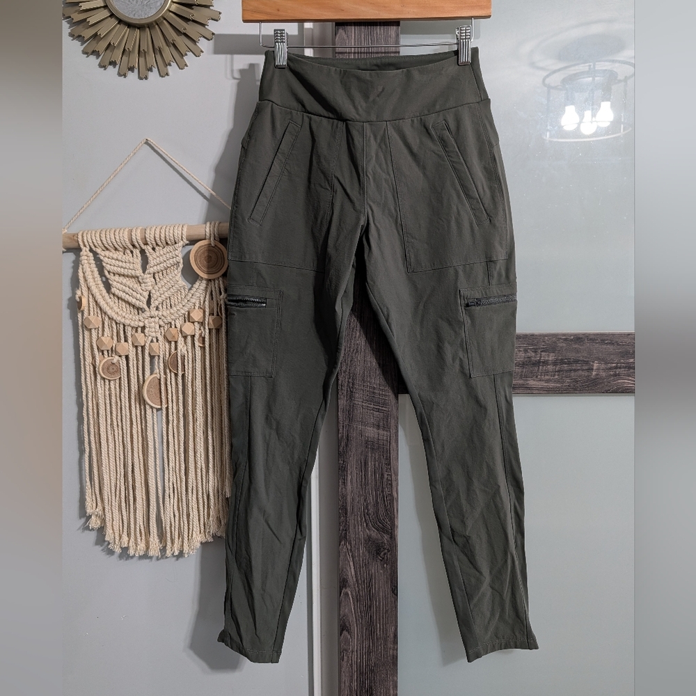 Athleta Headlands Hybrid Cargo Pants Olive Green